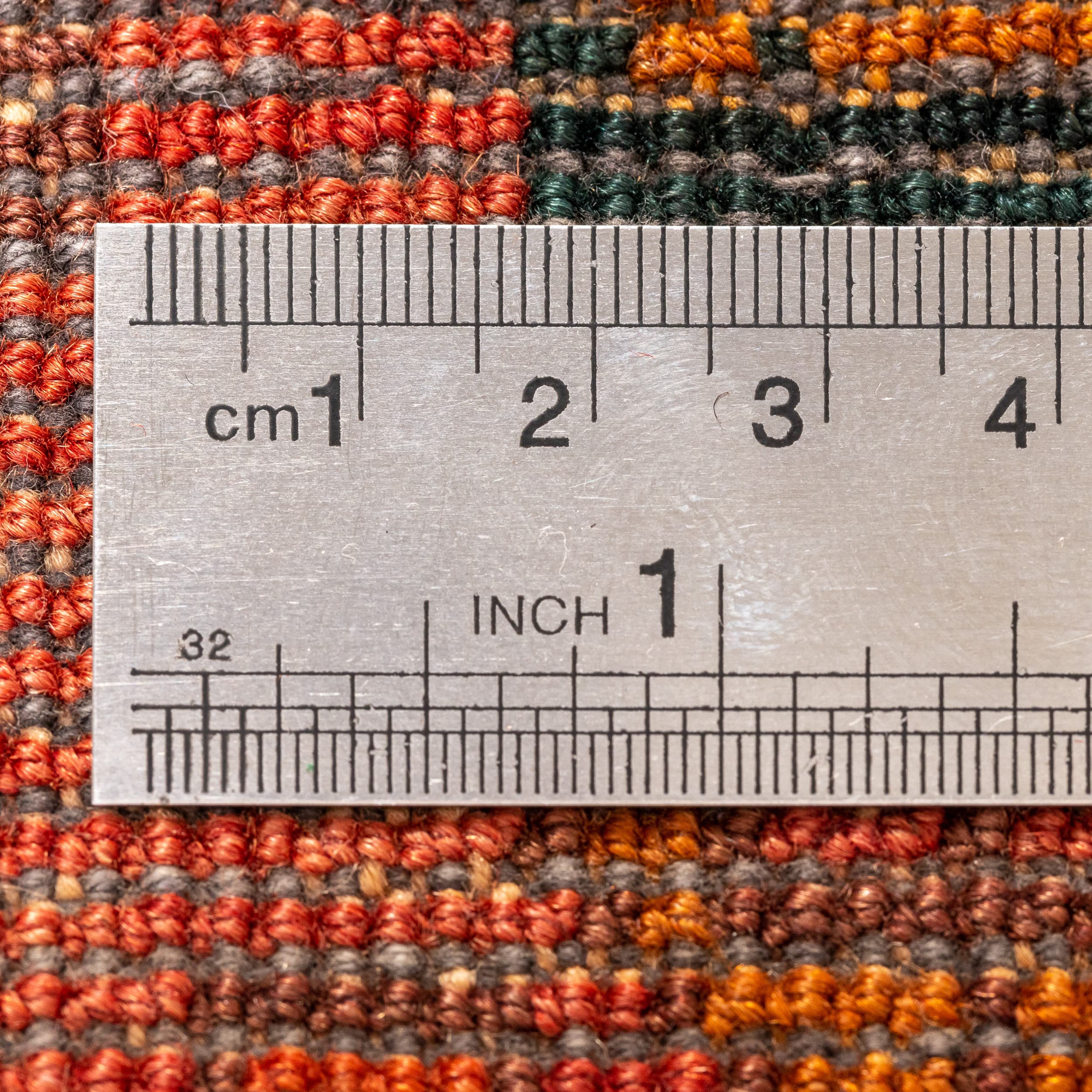 فرش دستبافت دو و نیم متری مدل نقشه بلوچ کد 33.1848 — تصویر ۷