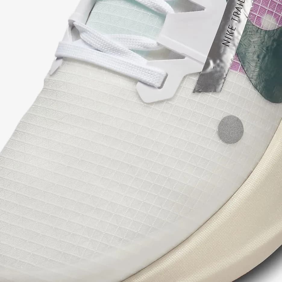 کفش دویدن Nike مدل Invincible Run 3 – FZ5056-103 — تصویر ۶