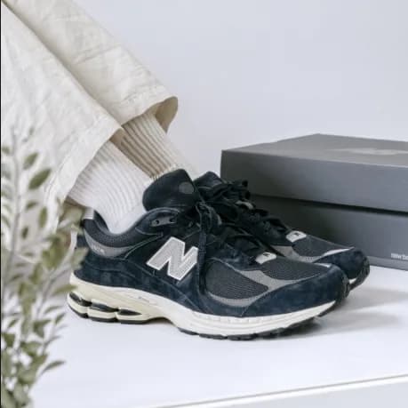 کتونی روزمره New Balance مدل 2002 RCA – M2002RCA — تصویر ۷