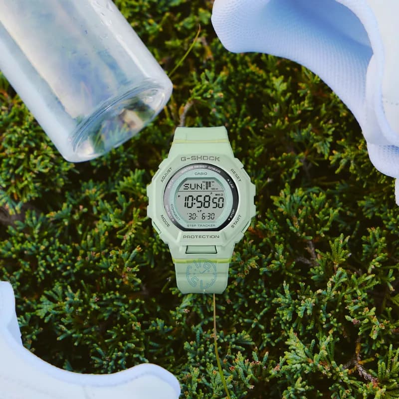 ساعت مچی زنانه کاسیو جیشاک G-SHOCK GMD-B300-3 — تصویر ۴