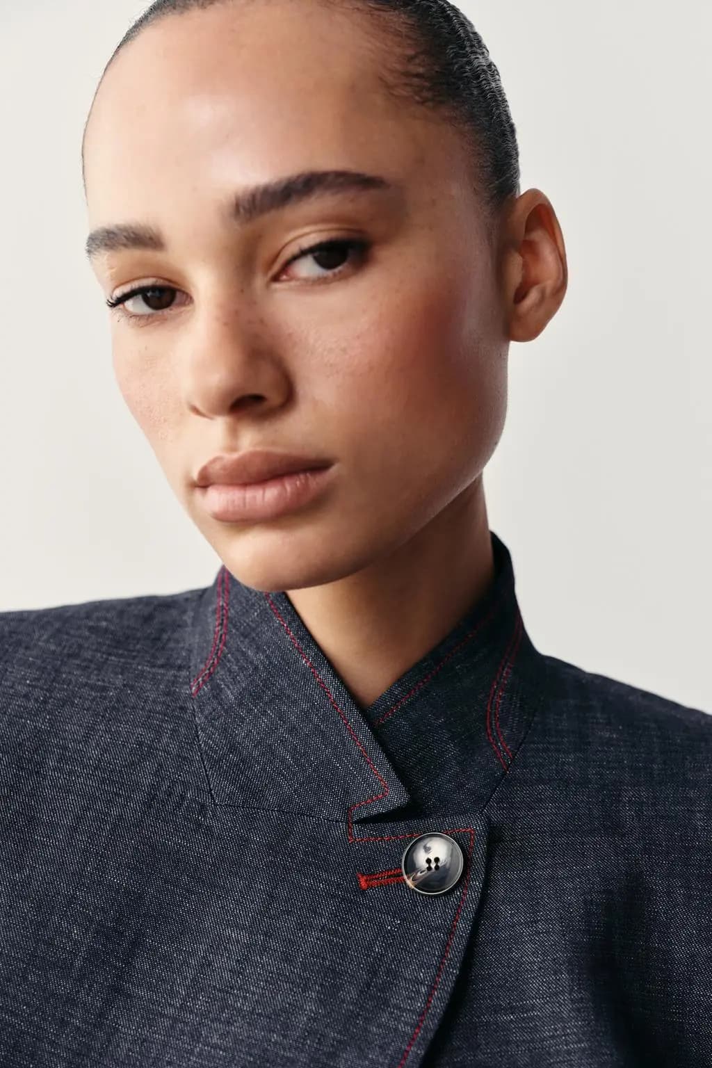 بلیزر کتان آستینکوتاه زنانه Zara آبی نیلی — تصویر ۴