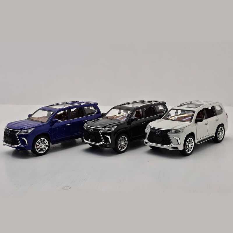 ماشین بازی ناب سل مدل چراغ دار فلزی لکسوس LEXUS LX570 طرح دودزا — تصویر ۸