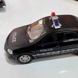 ماشین L90 پلیس فلزی ماشین اسباب بازی در باز شو — تصویر ۲