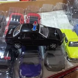 ماشین L90 پلیس فلزی ماشین اسباب بازی در باز شو — تصویر ۳