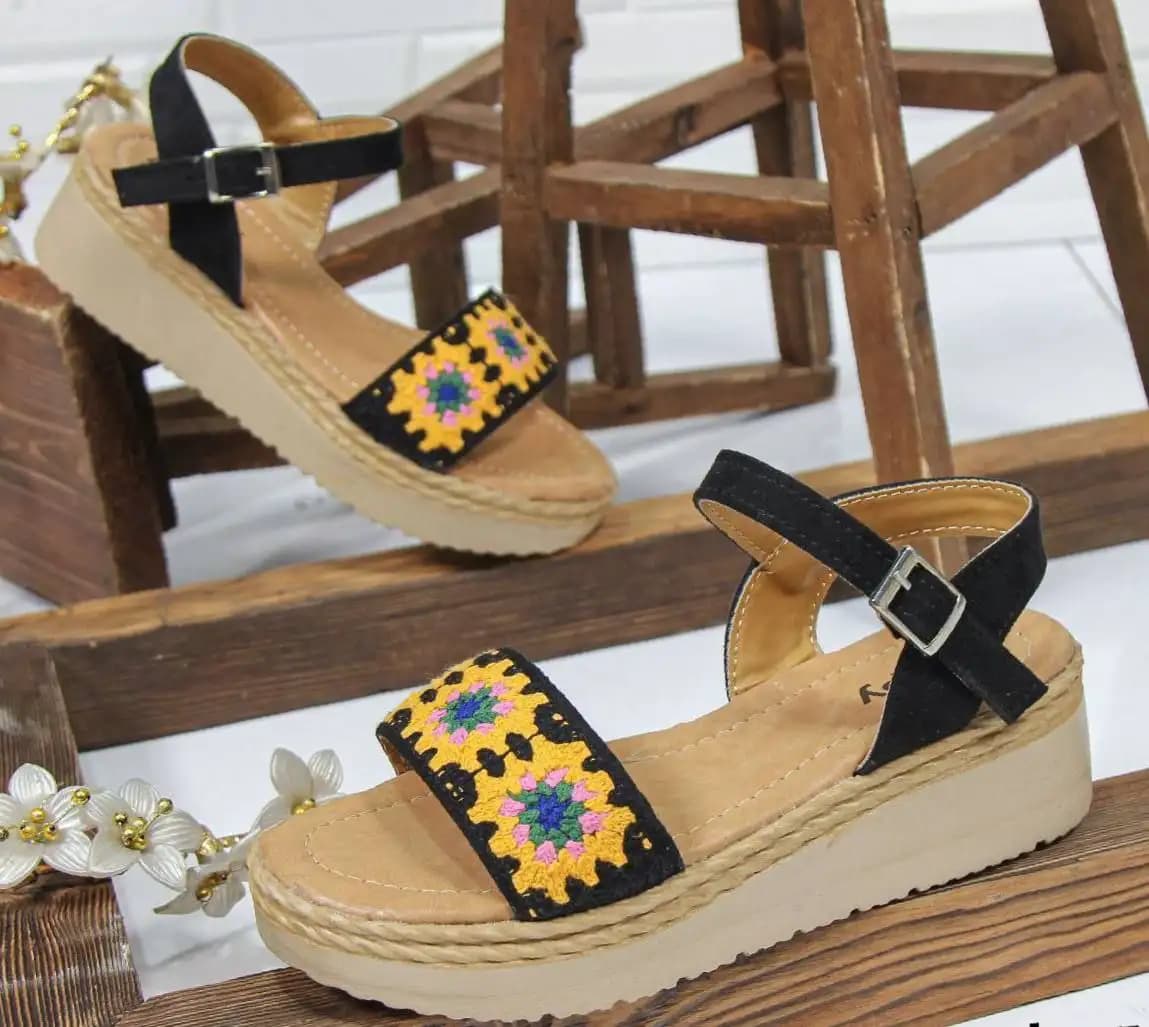 صندل سنتی گلدوزی (مشکی-زرد) کد 4214 — تصویر ۴