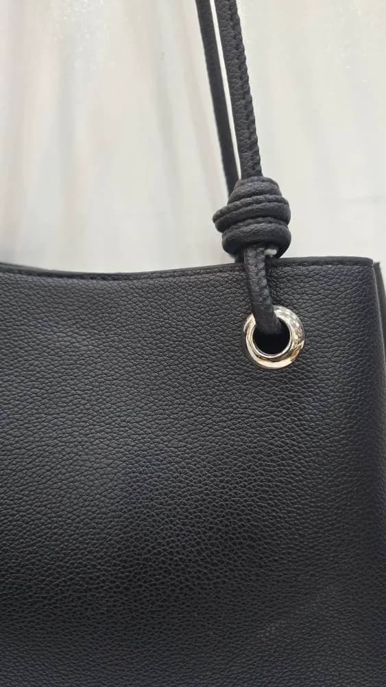کیف زنانه چرم کراواتی — تصویر ۳