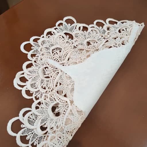 رومیزی مربع دور گیپور ابریشمی سایز 35 و سایز 25 سانت — تصویر ۲