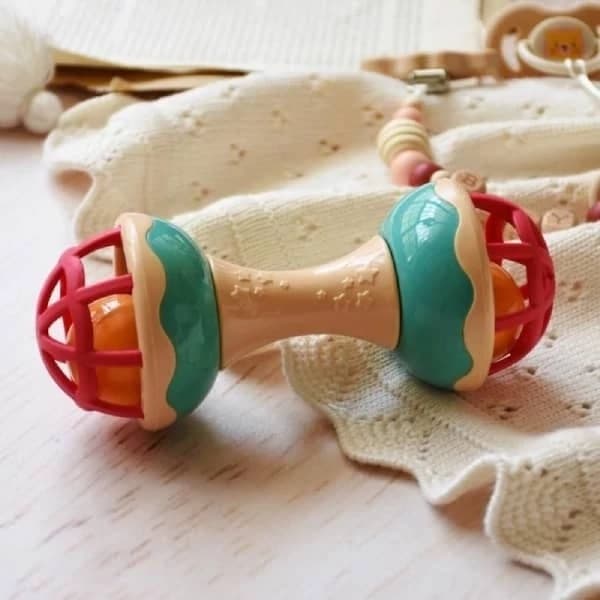 اسباب بازی جغجغه نوزادی دمبلی سبز