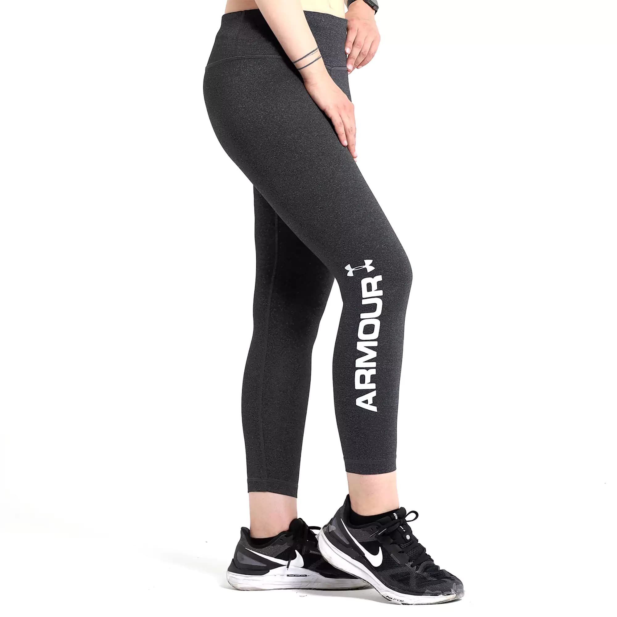 لگ UNDER ARMOUR