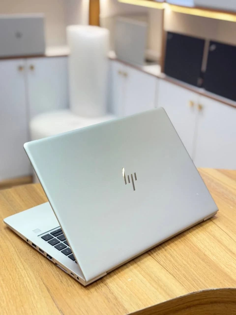 لپتاپ HP EliteBook 745 G6 (Ryzen 5، رم 8GB) — تصویر ۳