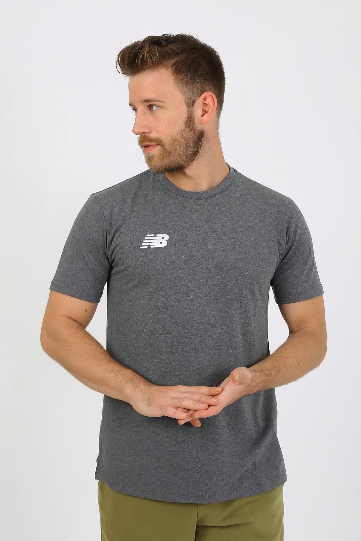 تی شرت ورزشی نیو بالانس مردانه پارچه خاکستری راسته Regular/رگولار Regular/رگولار اسپرت | New Balance TST2235-ANT TR — تصویر ۴
