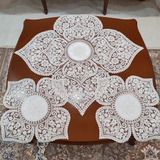 رومیزی مربع دانتل مخمل سه تکه طرح قلب جدید