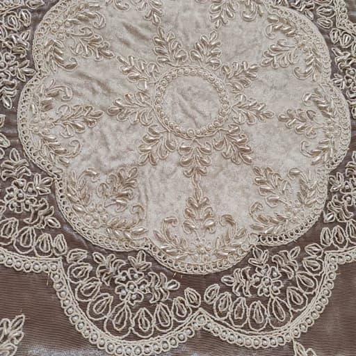 رومیزی گرد دانتل مخمل سه تکه ملیله و مروارید دوزی طرح نگین — تصویر ۵