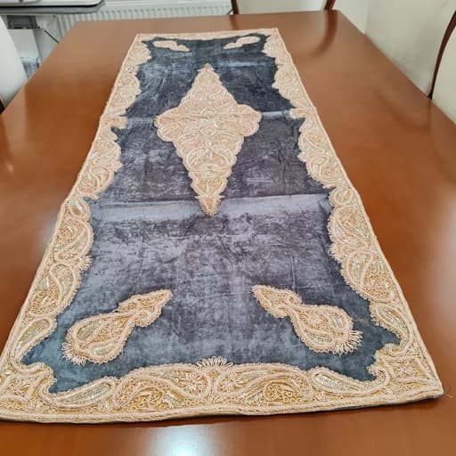 سرویس رومیزی پنج تکه مخمل دابکا سرمه دوزی هندی — تصویر ۴