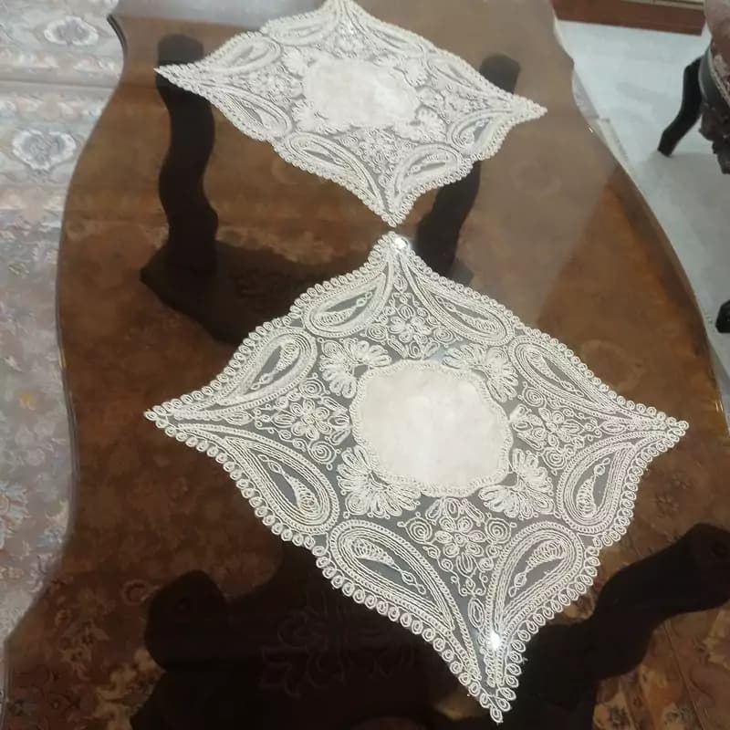 رومیزی بیضی مربع مخمل دانتل سه تکه طرح صدف — تصویر ۶