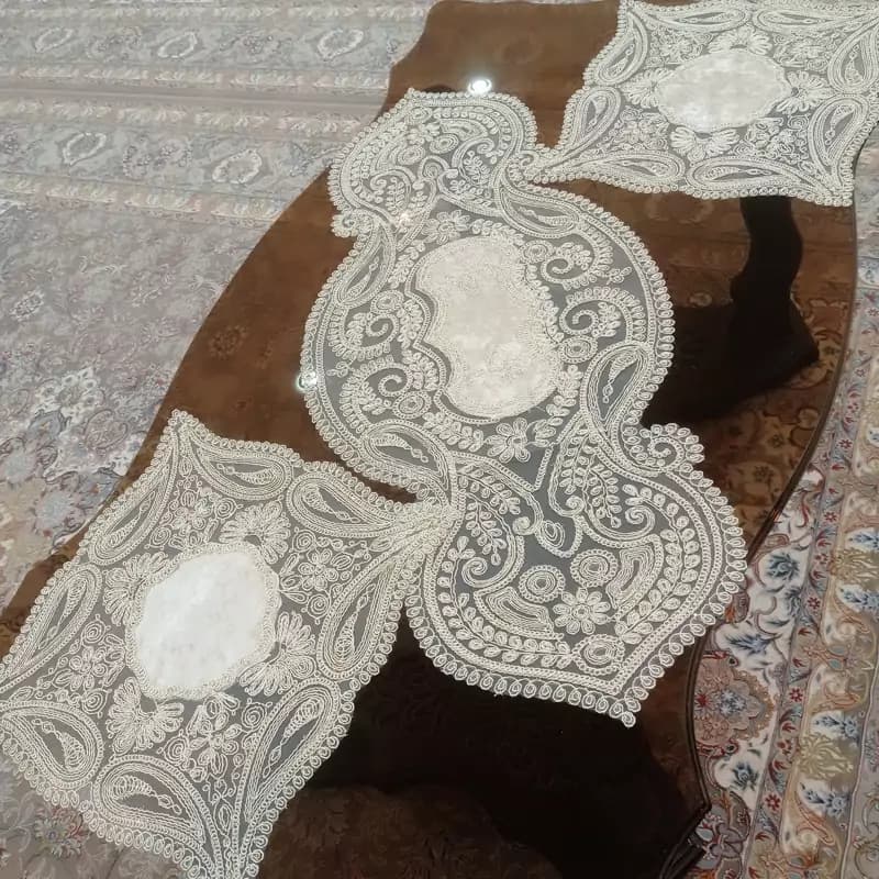 رومیزی بیضی مربع مخمل دانتل سه تکه طرح صدف — تصویر ۷