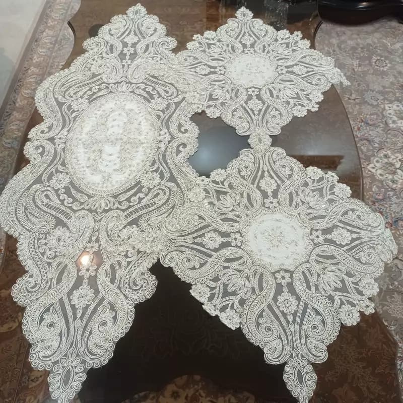 سرویس رومیزی مخمل دانتل ترک پنج تکه مدل لاله — تصویر ۲