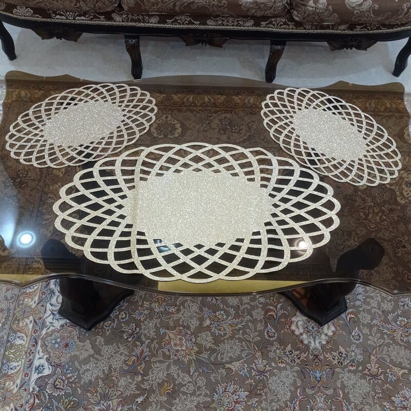 رومیزی بیضی اکلیلی چرمی با آستر نمدی سه تکه مدل ماهواره ای