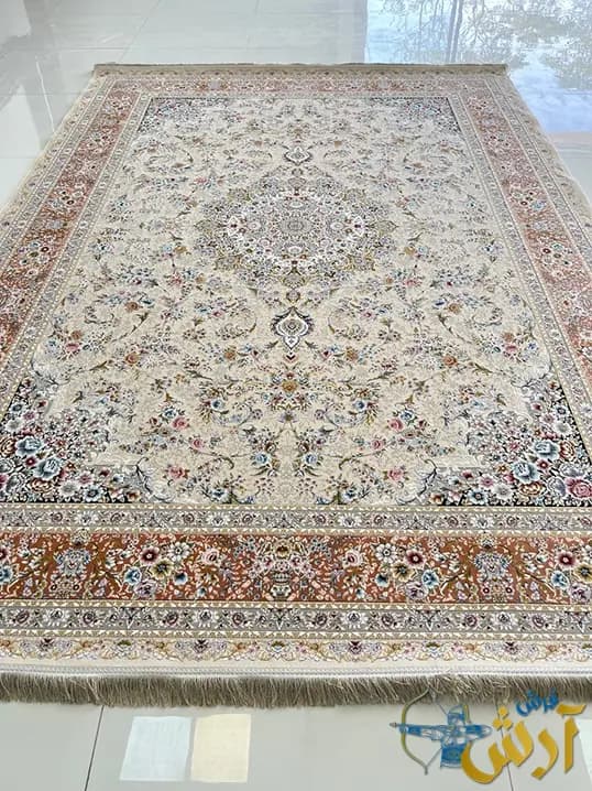 فرش ترنج دار کرم گلبهی 1500 شانه طرح اوان