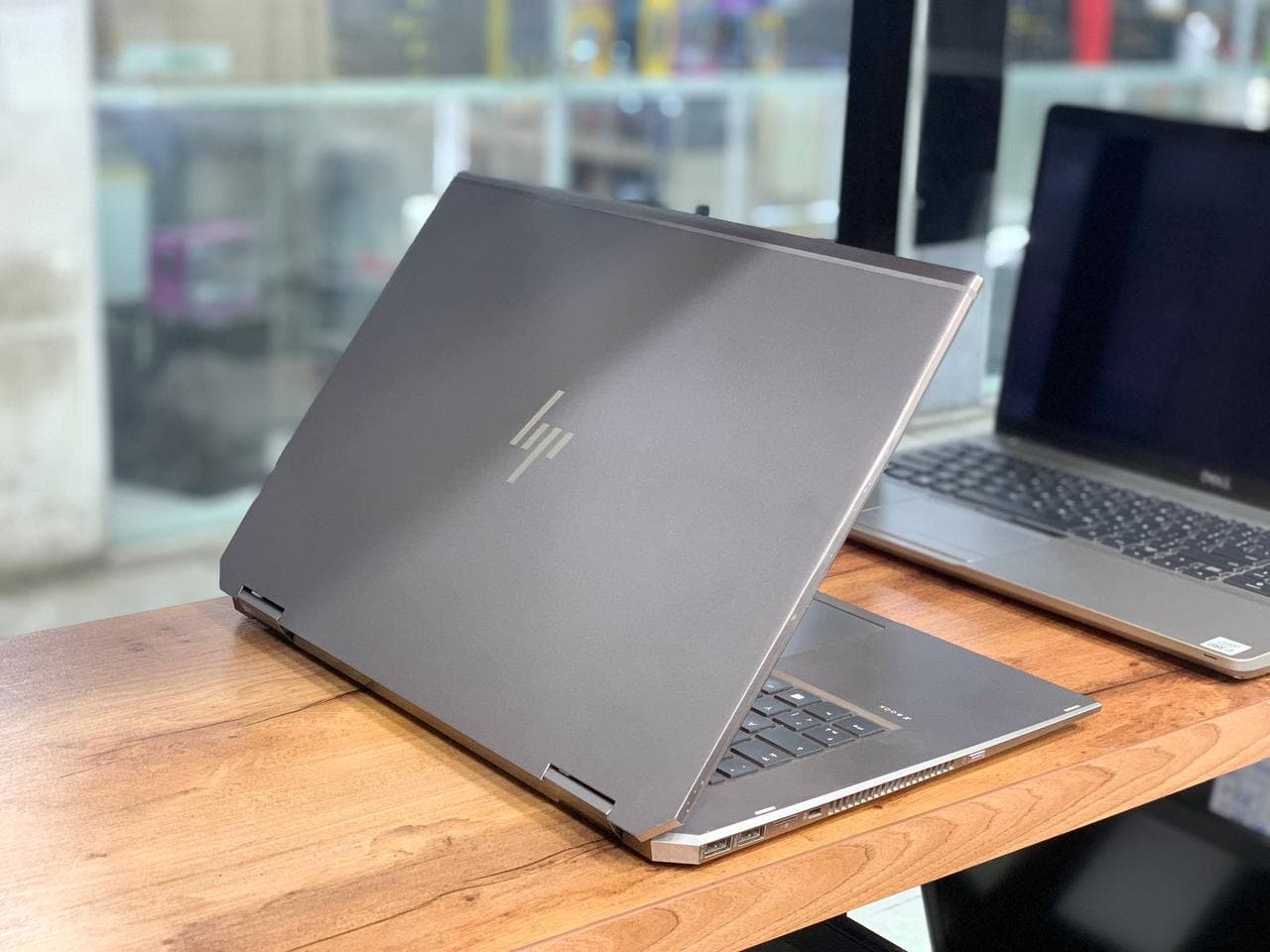 لپ تاپ core i9 HP zbook 15 studio G5 — تصویر ۲