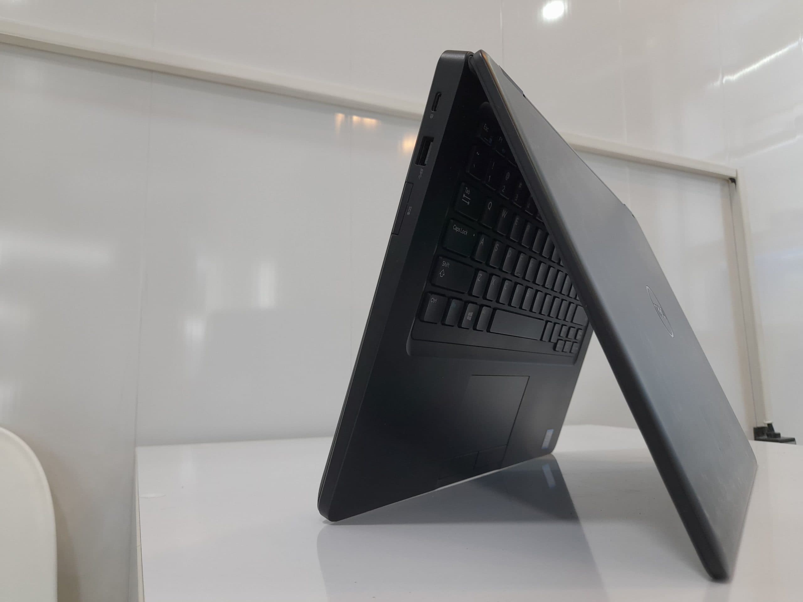 لپ تاپ dell 5491 — تصویر ۴