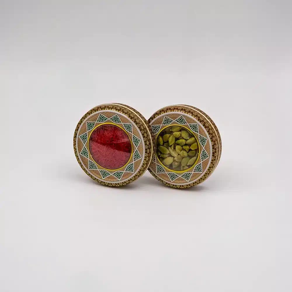 پک زعفران کادویی سوپر نگین 5 گرمی به همراه هل (کد 324) — تصویر ۷