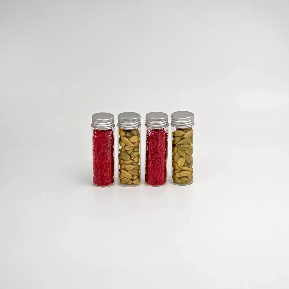 پک زعفران کادویی سوپر نگین 4 گرمی به همراه هل (کد 320) — تصویر ۳