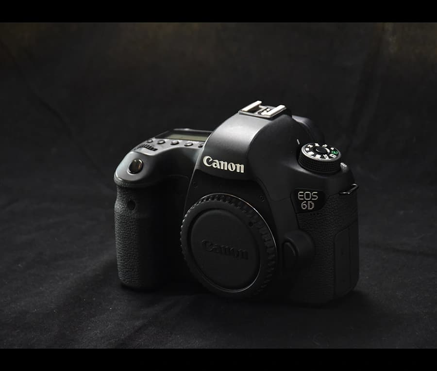 دوربین Canon 6D بدنه دست دوم — تصویر ۲