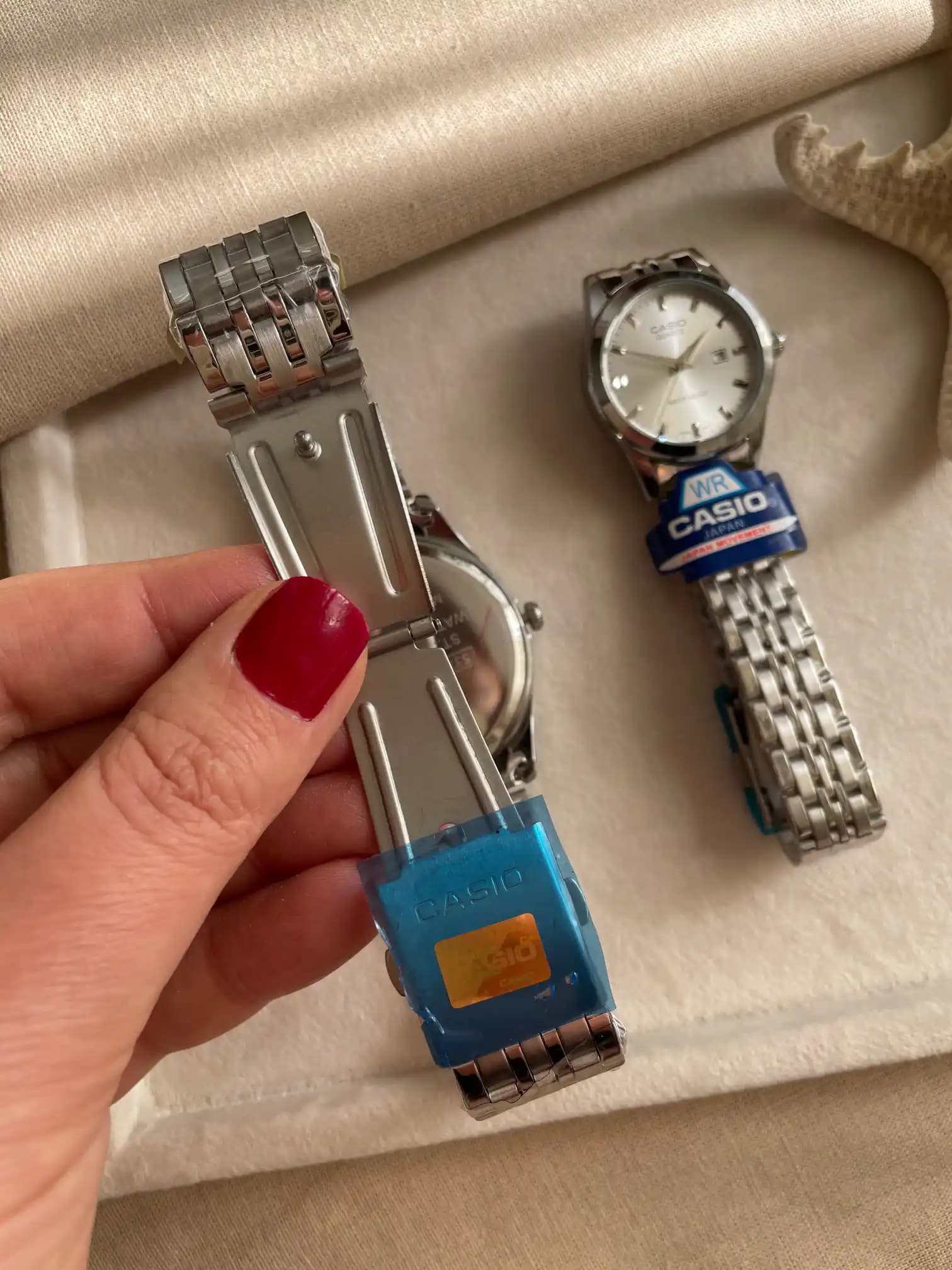 ساعت مچی کلاسیک کاسیو (Casio) مدل نقرهای — تصویر ۷