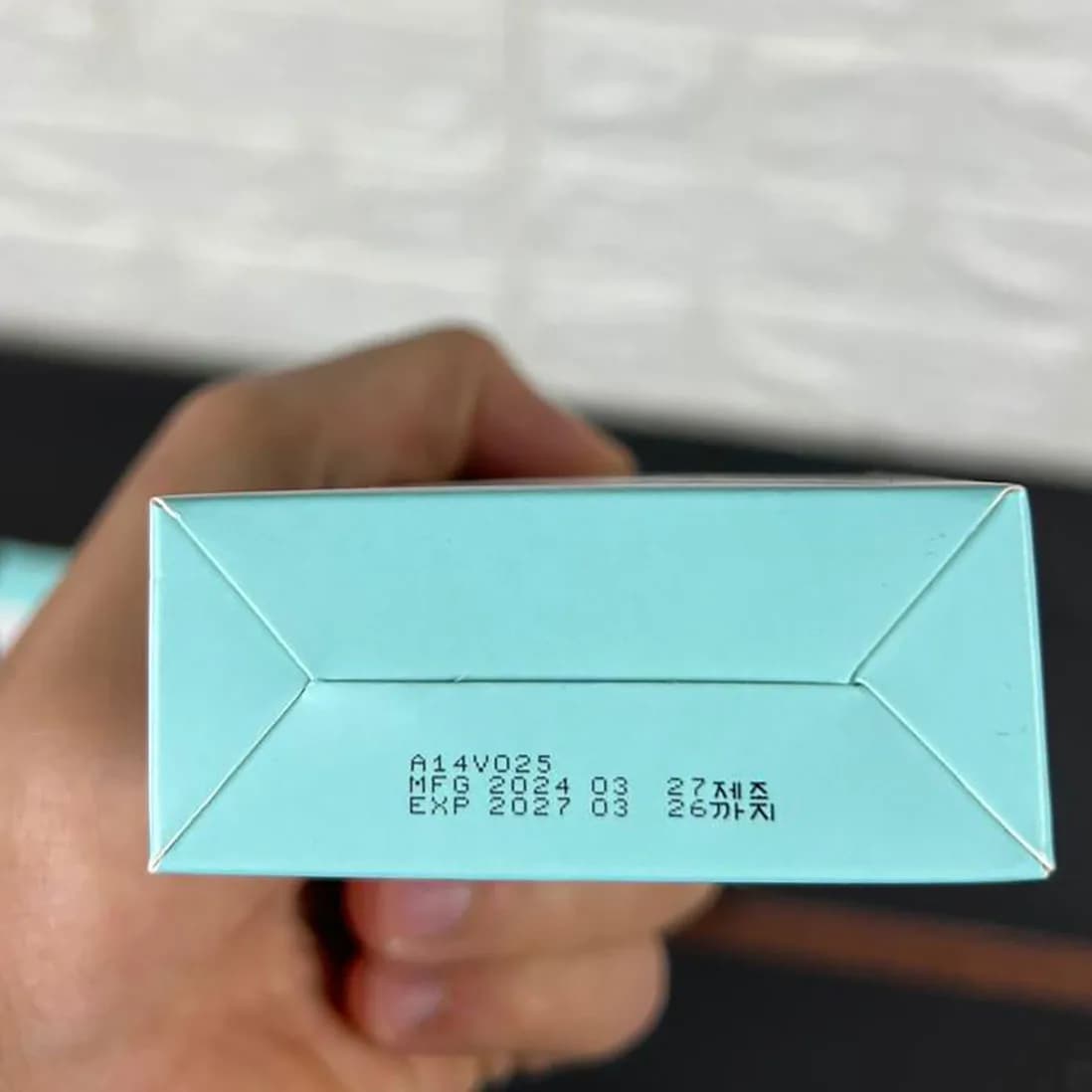 کرم ضد آفتاب بی رنگ SPF 50 شانگپری 60 میل — تصویر ۶