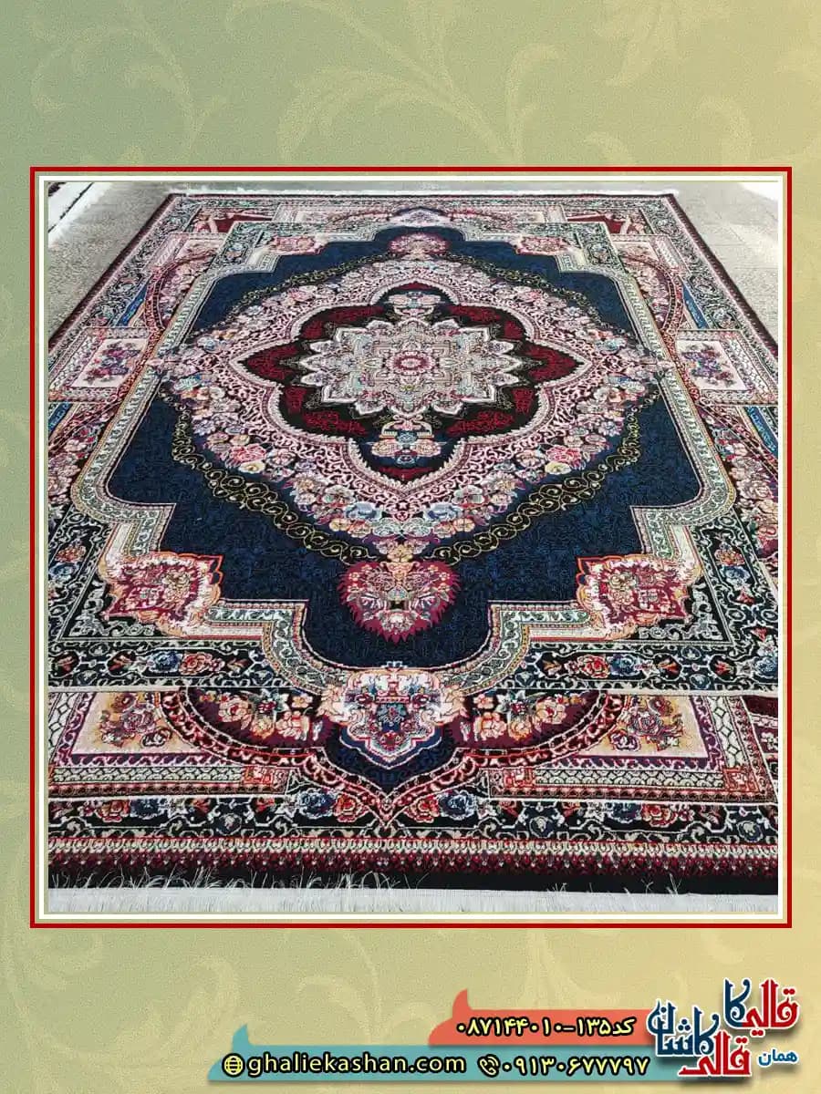 فرش ارزان طرح 700 شانه طرح باغ معلق رنگ سرمه ای فیلی کاشان — تصویر ۳