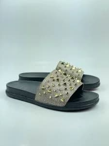 صندل اسلیپر کریستیان لوبوتین christian louboutin چرم لمه طلایی میخ دار میخ نامنظم — تصویر ۸