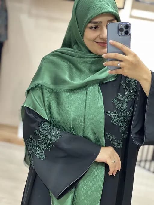 عبا نارون مهتا