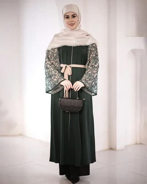 عبا ماه چهره