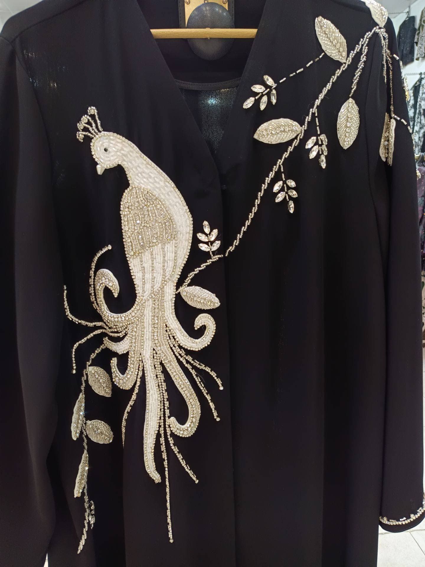 مانتو مجلسی مدل سیرخ کد:1067 — تصویر ۴