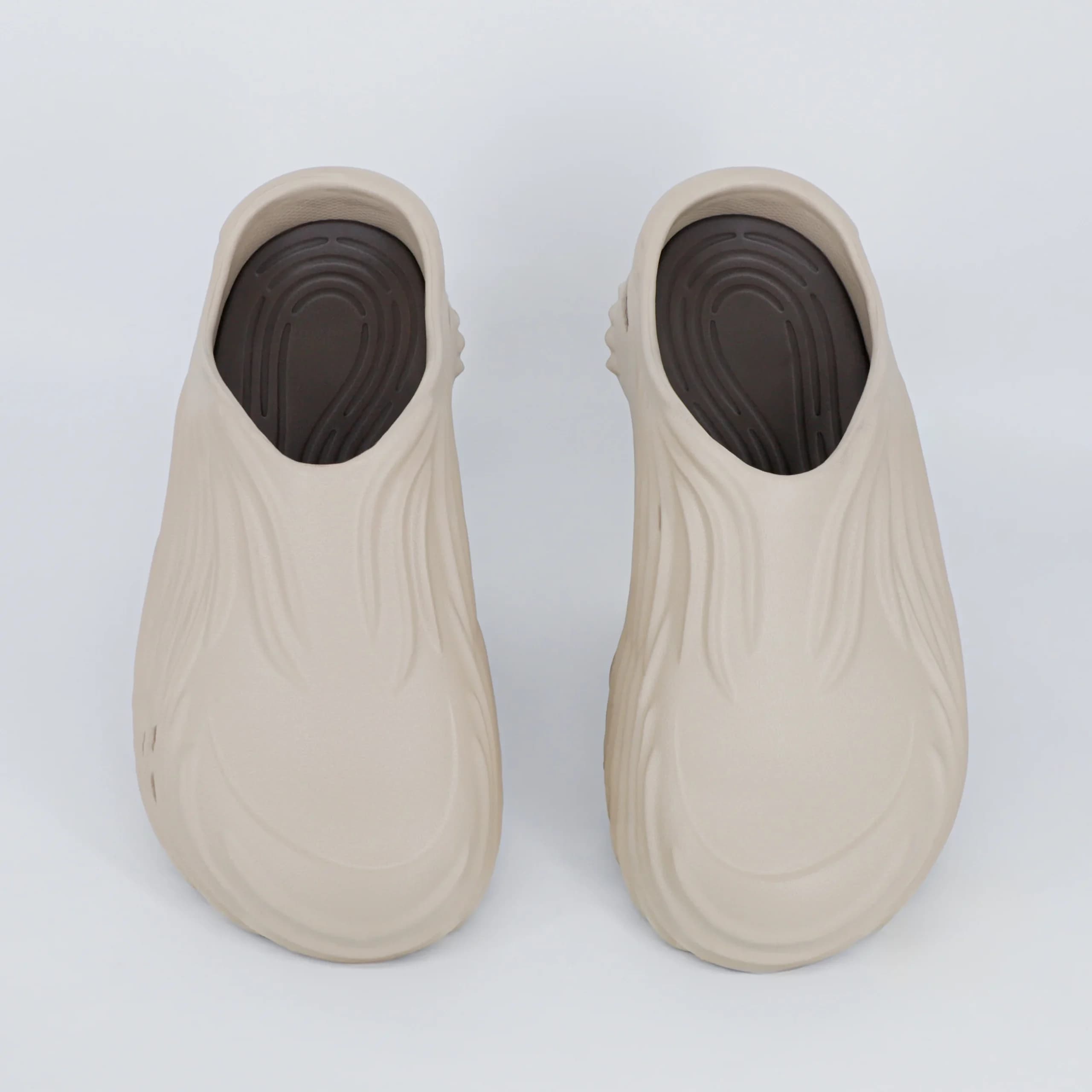 دمپایی جلوبسته مردانه طبی لژ دار slipper کرم قهوه ای کد 2743 — تصویر ۳