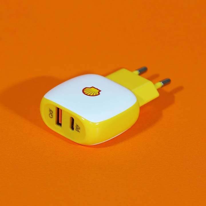 شارژر دیواری 20 وات شل مدل Shell SWC13 با 1 خروجی USB-C و 1 خروجی USB با گارانتی 18 ماهه شرکتی — تصویر ۷
