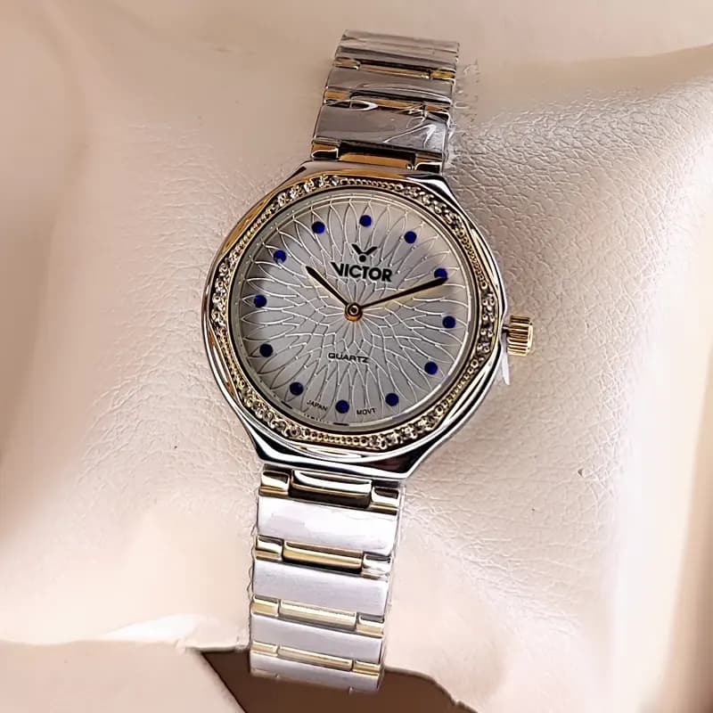 ساعت مچی زنانه ویکتور فرانسه اورجینال نقره ای رزگلد مدل V5762 — تصویر ۳