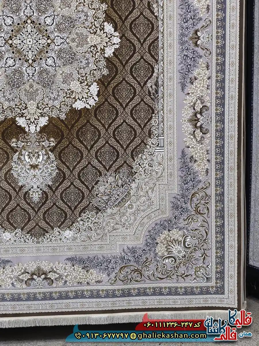 فرش طلاکوب 1200 شانه طرح مژده رنگ قهوه ای شکلاتی گل برجسته کاشان — تصویر ۳