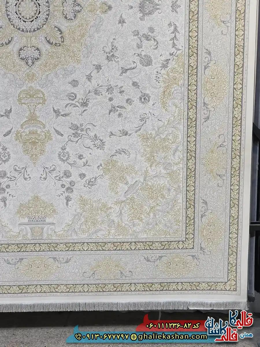 فرش طلاکوب 1200 شانه طرح ترلان رنگ سفید گل برجسته کاشان — تصویر ۳