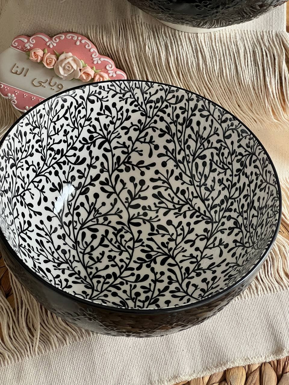 کاسه سالادخوری پاشاهوم- طرح پیچک مشکی — تصویر ۲