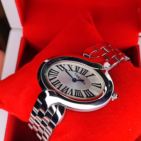 ساعت مچی زنانه کارتیر بیضی بند استیل نقره ای (Cartier)