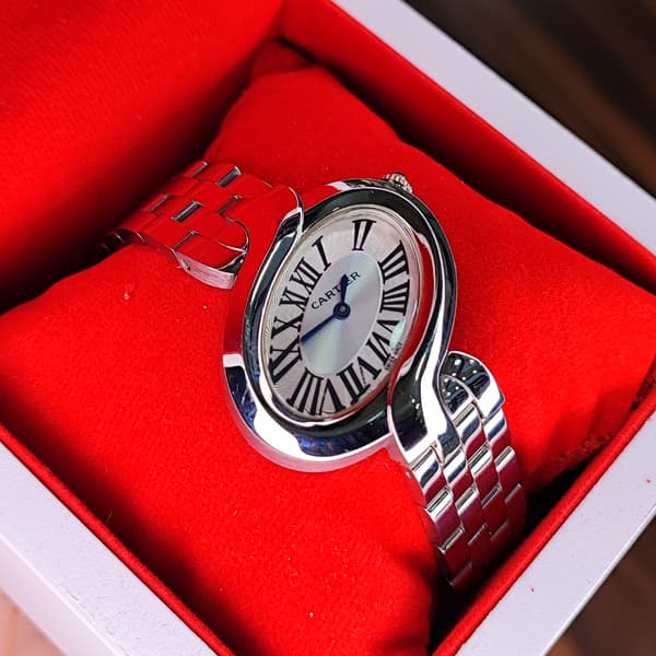 ساعت مچی زنانه کارتیر بیضی بند استیل نقره ای (Cartier) — تصویر ۵