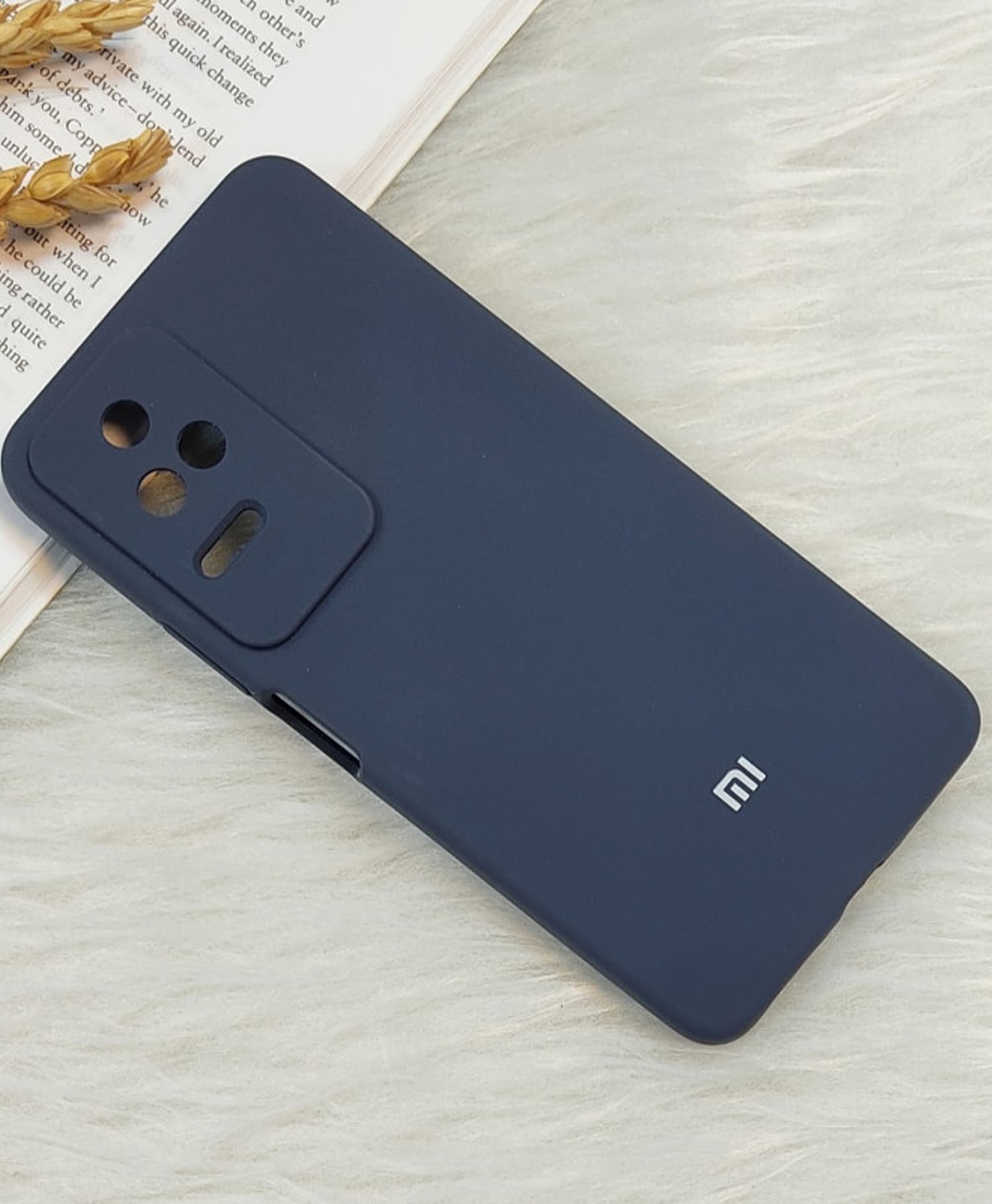 کاور سیلیکونی اورجینال گوشی موبایل Poco F4 — تصویر ۳