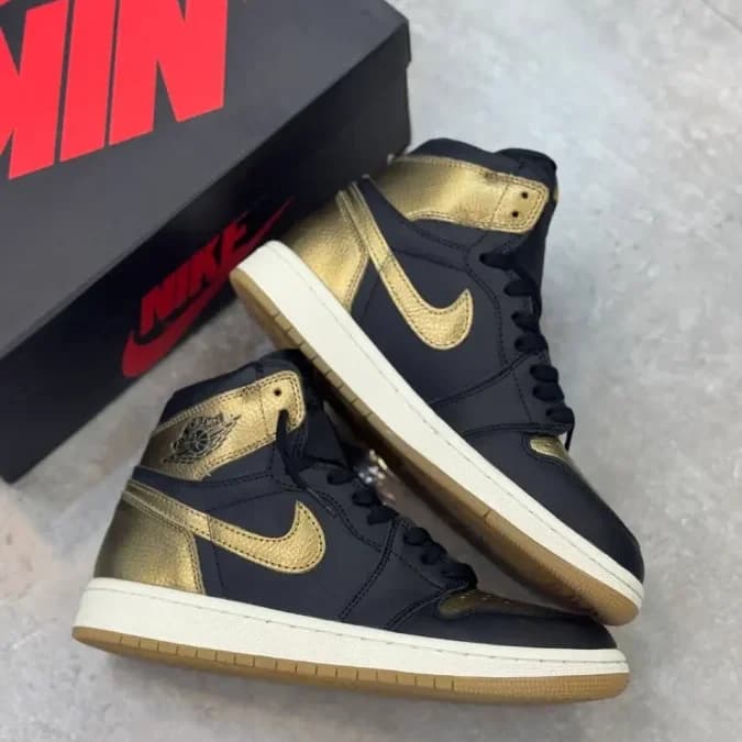 کفش جردن وان ساقدار مشکی گلد مستر کوالیتی | Jordan 1 High Black & Gold — تصویر ۳
