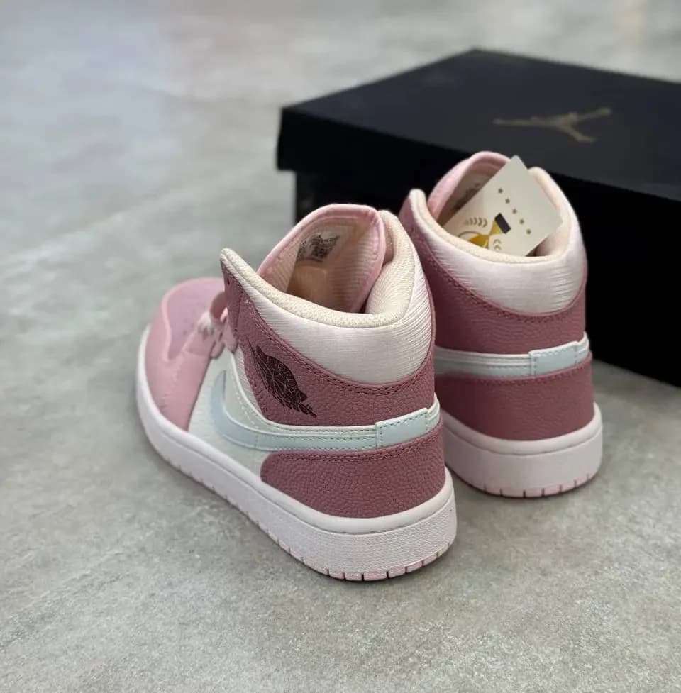 کفش جردن وان ساقدار صورتی سفید مستر کوالیتی | Jordan 1 High Pink — تصویر ۴