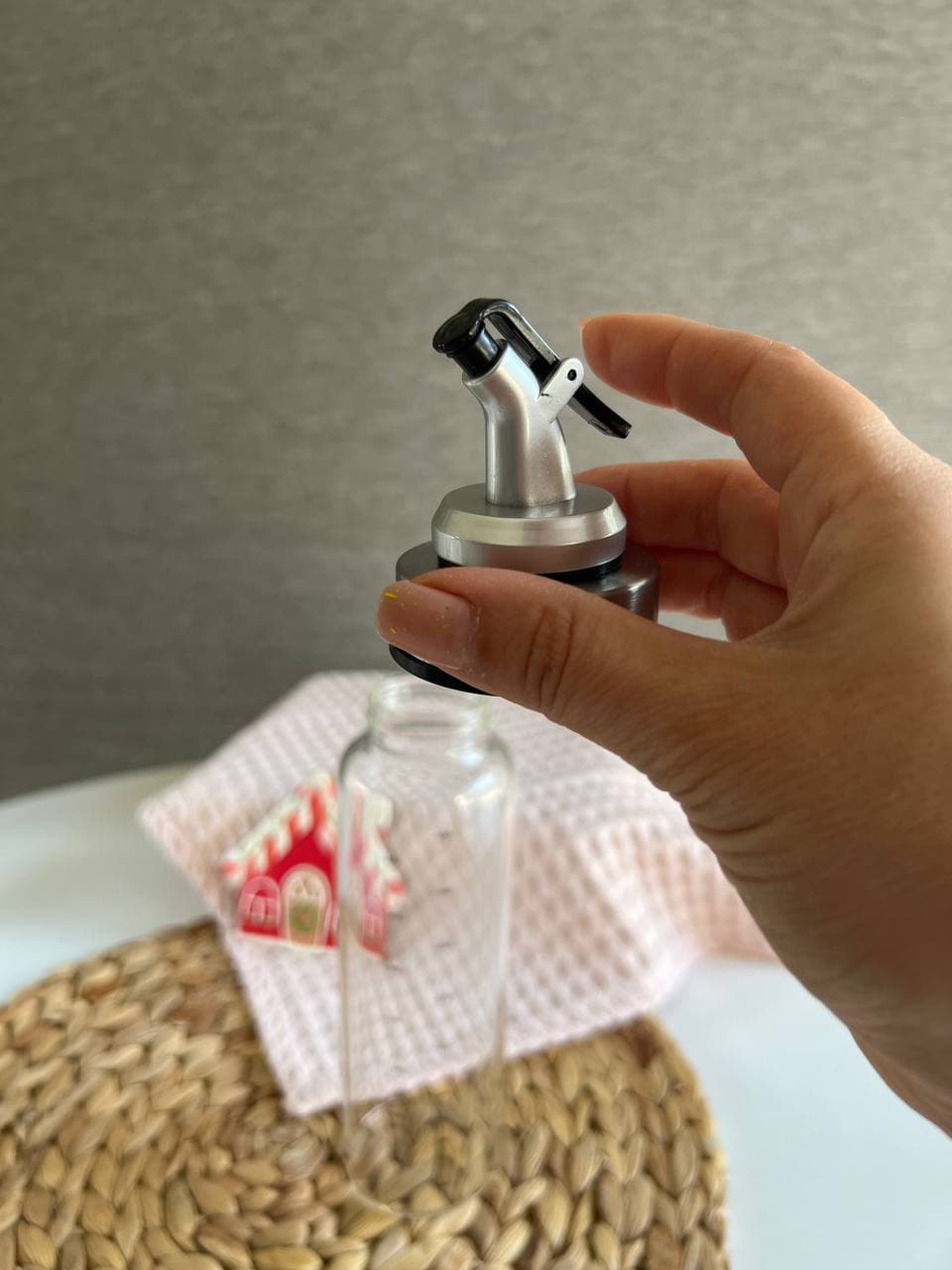 جاروغنی و روغن ریز شیشه ای کد 303- 500 میل — تصویر ۴
