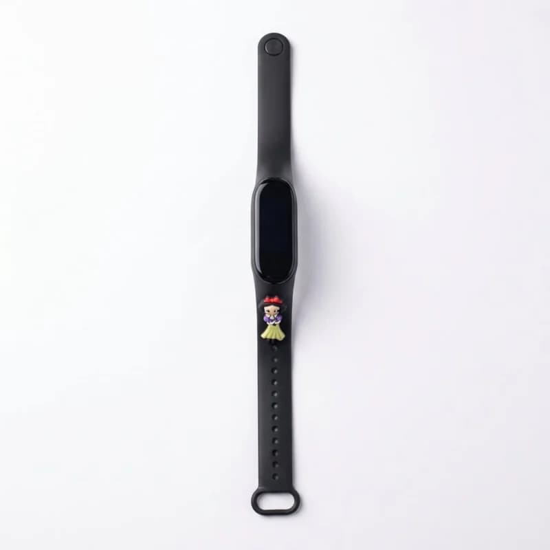 ساعت دیجیتال LED بچگانه دخترانه طرح سفید برفی با بند سیلیکونی مشکی و عروسک سهبعدی — تصویر ۵