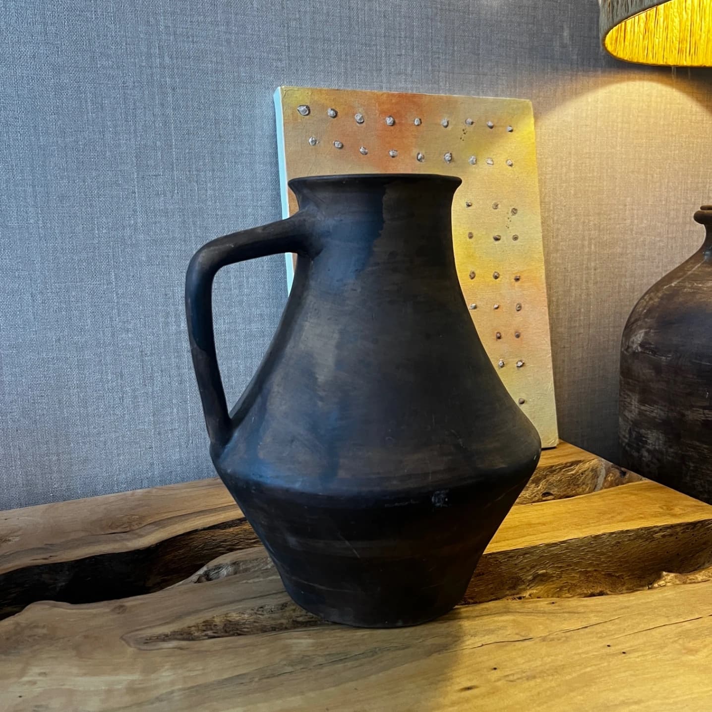 پارچ سفالی دکوراتیو — تصویر ۳