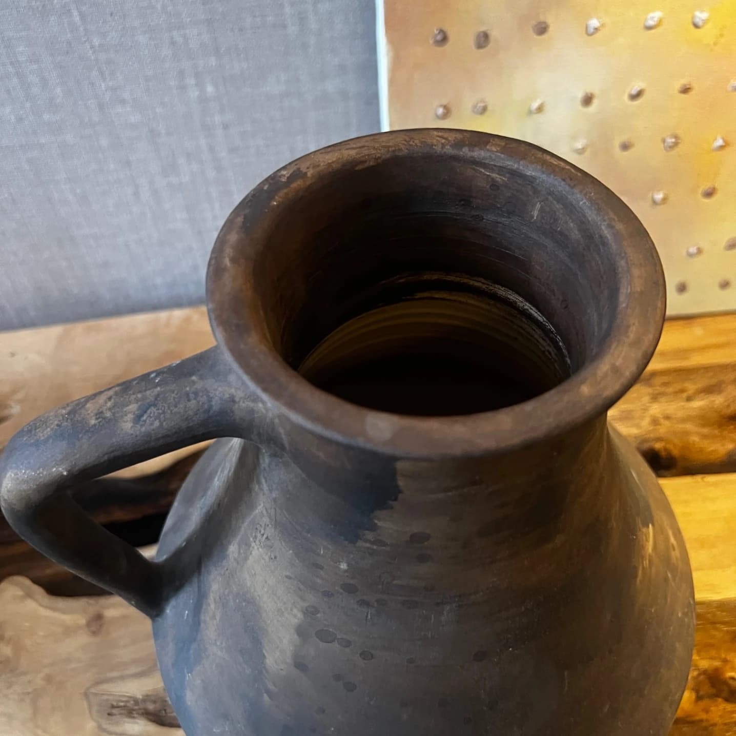 پارچ سفالی دکوراتیو — تصویر ۴